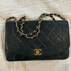VINTAGE CHANEL PURSE